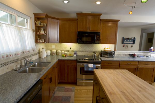Cherry Cabinet Remodeling in Punta Gorda